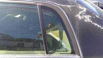 1991-1996 Buick Park Ave Driver Left Rear Vent Window Back Door Glass With Frame
