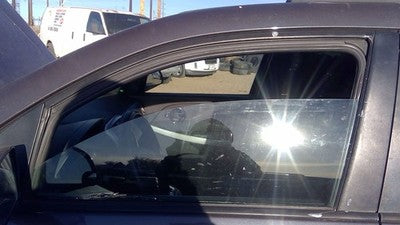 2006-2009 Pontiac Torrent Driver Left Front Side Window Door Glass Oem 15849530