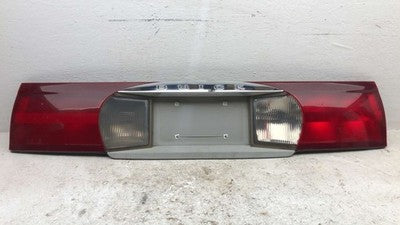 2004-2007 Buick Rendezvous Center Tail Light Section Oem Brake Lamp Middle