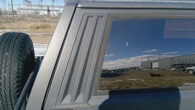 1985 Jeep Cherokee Passenger Right Rear Moulding On Quarter Panel Oem Gray