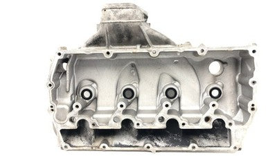 2011-2016 Ford F250 Driver Left Valve Cover With Botls 6.7L Powerstroke Oem