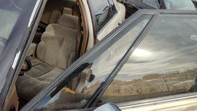 91-96 Park Ave Driver Left Front Vent Window Small Door Glass With Frame Oem