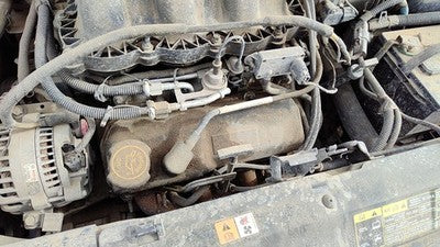 2000 Ford Windstar Front Valve Cover Oem 3.8L