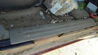 2000 Chevy Venture Passenger Right Lower Kick Trim Panel Oem Sill Step