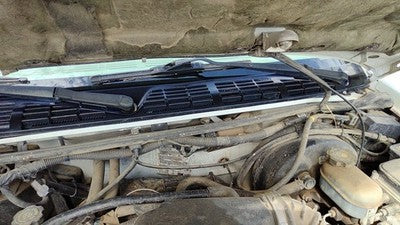1999 S10 Blazer Windshield Wiper Cowl Vent Trim Panel Oem Cover