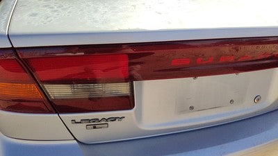 2000-2004 Subaru Legacy Center Middle Tail Light Brake Trunk Lamp Oem Rear