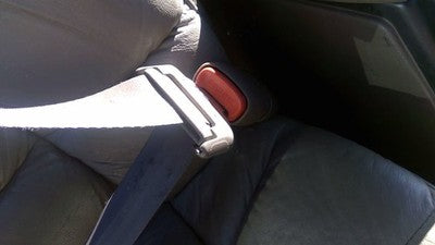 1994 Jeep Grand Cherokee Passenger Right Front Seat Belt Buckle Receiver Brown