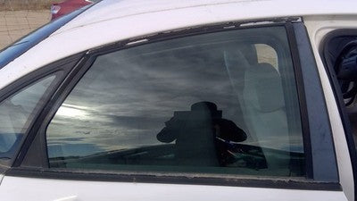 1996-2007 Ford Taurus Passenger Right Rear Side Window Door Glass Oem Back