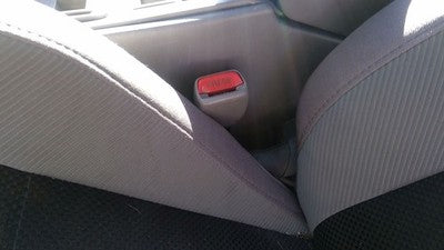 1999-2002 Subaru Forester Driver Left Front Seat Belt Buckle Receiver Oem Gray