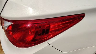 2011-14 Hyundai Sonata Passenger Right Tail Light Brake Lamp Rear Outer Quarter
