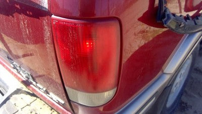 1995-2005 Chevy S10 Blazer Passenger Right Tail Light Oem Brake Lamp Rear