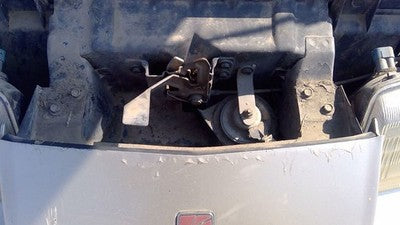 1991-1998 Saturn Sw2 Hood Latch Assembly With Bracket Oem 21124392