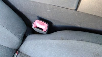 04-05 Toyota Prius Passenger Right Front Seat Belt Buckle Receiver 18 Dark Gray