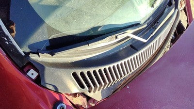 2004 Dodge Neon Windshield Wiper Cowl Vent Trim Panel Oem Cover