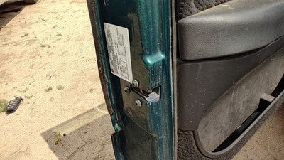 1995-2005 S10 Blazer Driver Left Front Door Latch With Rods/Cables Oem 15763386