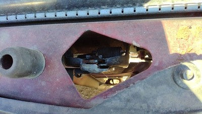 2003-2005 Dodge Neon Hood Latch Assembly With Bracket Oem