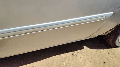 05 Town & Country Driver Left Rear Moulding From Door Back Trim Strip Silver Ps2