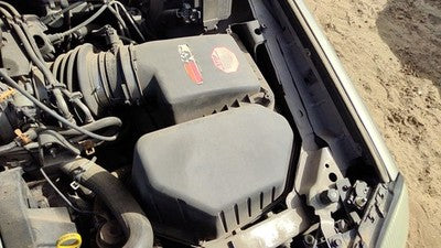 00-03 Cadillac Deville Dts Complete Air Intake Filter Box Housing With Tube 4.6L