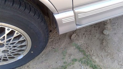 1991 Cutlass 2 Door Driver Left Moulding From Fender Oem Trim Strip Silver
