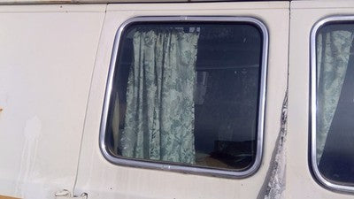 1975-1991 Ford Van E250 Passenger Right Rear Side Window Door Glass Oem Back