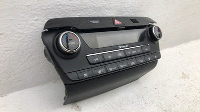 16-18 Hyundai Tucson Temperature Control Module In Dash Heater Ac Head Unit Oem
