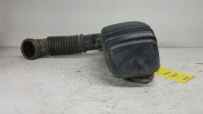 2002 Saturn Vue Intake Tube Resonator Rubber Pipe Tube Elbow Hose