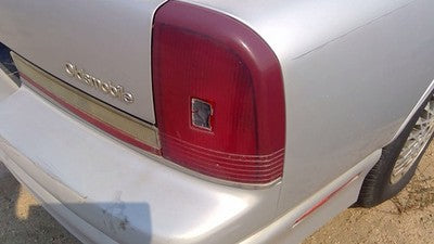 1988-1991 Cutlass 2 Door Passenger Right Tail Light Oem Brake Lamp Rear