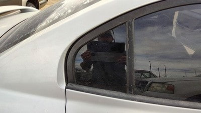 01-06 Elantra Passenger Right Rear Vent Window Back Door Glass With Frame