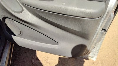 05 06 Town & Country Passenger Right Front Inside Door Trim Panel With Switches