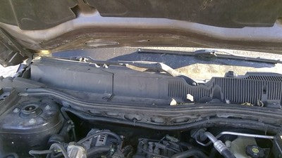 2008 Pontiac Torrent Windshield Wiper Cowl Vent Trim Panel Oem Grille