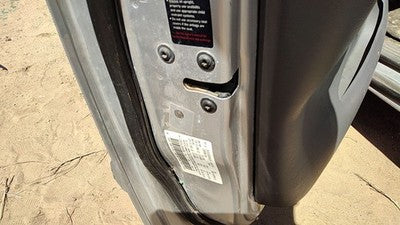 2001-2007 Chrysler Town & Country Driver Left Front Door Latch With Rods/Cables