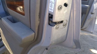 1994 Jeep Grand Cherokee Passenger Right Rear Door Latch With Rods/Cables Back