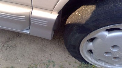 1991 Cutlass 2 Door Passenger Right Moulding From Fender Oem Trim Strip Silver