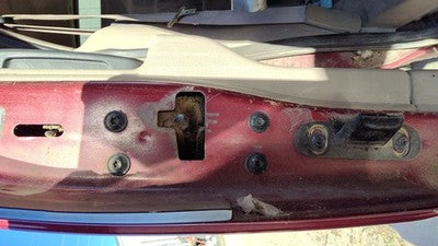 2000 Chevy Venture Passenger Right Rear Door Latch With Rods/cables Back 120" Wb