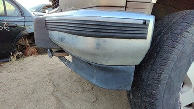 1992-1999 Chevy Suburban Front Bumper Assembly With Brackets Oem Chrome 15680830