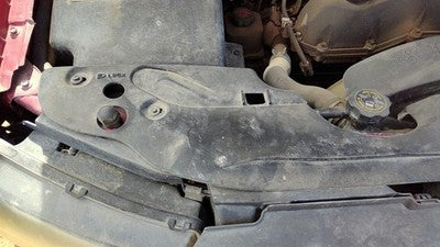 02-09 Chevy Trail Blazer Top Plastic Cover Above Radiator Support Upper Shield