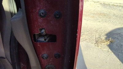 2000 Chevy Venture Driver Left Rear Door Latch With Rods/cables Oem Back 120" Wb