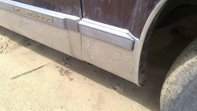 93 Cadillac Fleetwood Passenger Right Rear Moulding From Fender Oem Trim Chrome