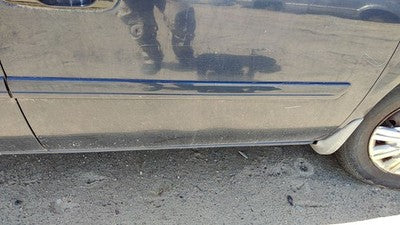 04-06 Town & Country Passenger Right Front Moulding Door Trim Strip Blue Pb8