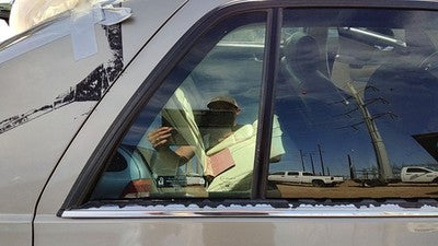 2000-05 Deville Dts Passenger Right Rear Vent Window Back Door Glass With Frame