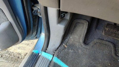 2002 Ford Windstar Driver Left Lower Kick Trim Panel Oem Gray 22