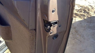 1995 Chevy Astro Passenger Right Front Door Latch With Rods/Cables Oem