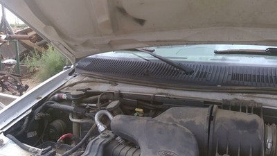 2002 Ford Van E450 Windshield Wiper Cowl Vent Trim Panel Oem Grille