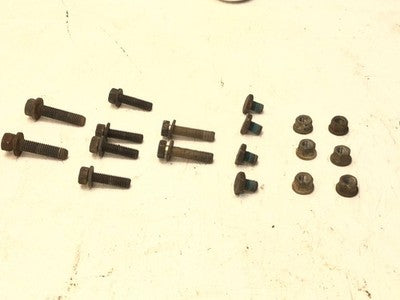 05-06 Liberty Set Bolts For Transmission Bellhousing Hardware Factory 3.7L 4X4