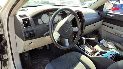 05-11 Chrysler 300 Passenger Right Front Spindle Steering Knuckle With Wheel Hub