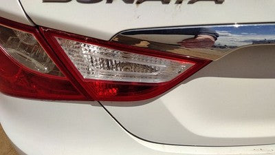 2011-14 Hyundai Sonata Driver Left Tail Light Brake Lamp Rear Inner Lid Mounted