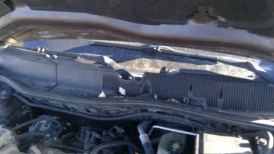 2008 Pontiac Torrent Windshield Wiper Cowl Vent Trim Panel Oem Grille