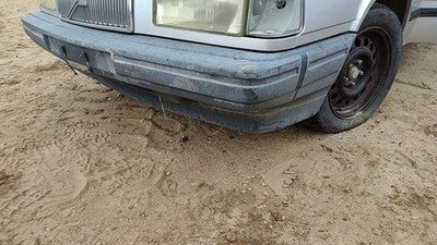 1990-1992 Volvo 740 Front Bumper Cover Assembly Oem 13698857