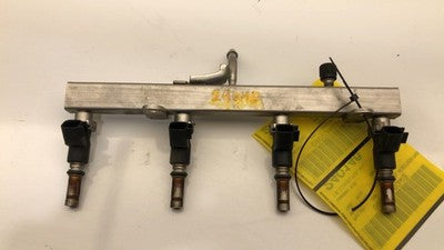 09-11 Chevy Aveo Complete Fuel Rail With Injectors Set Loaded Oem 1.6L 55559377