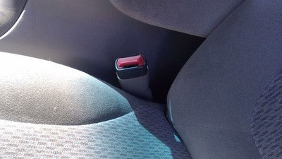 1999 Ford Expedition Driver Left Front Seat Belt Buckle Receiver Oem Gray F2
